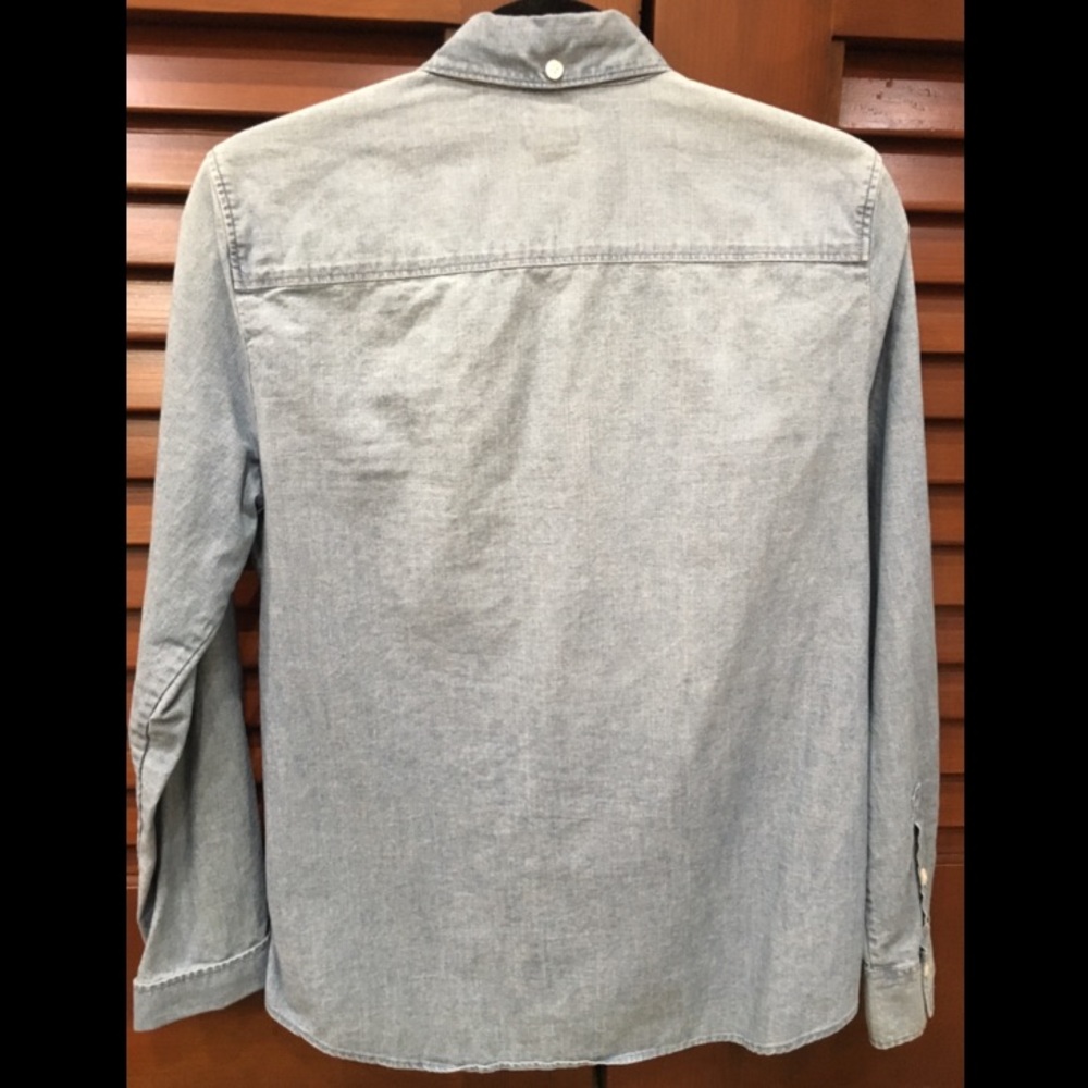 J Crew Chambray Button Down Size Medium - image 2